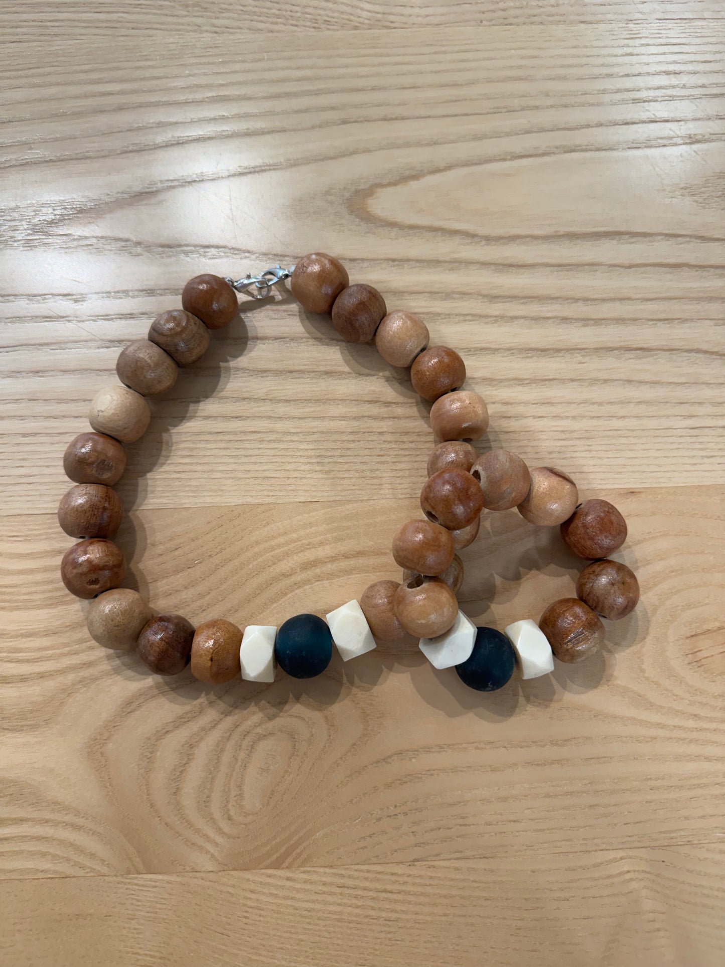 Toni Dunbar - Wooden Necklace and Bracelet Set