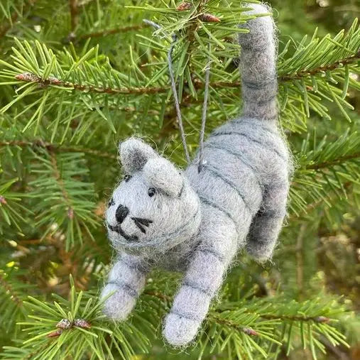 THe Winding Road Holiday Ornament Cat