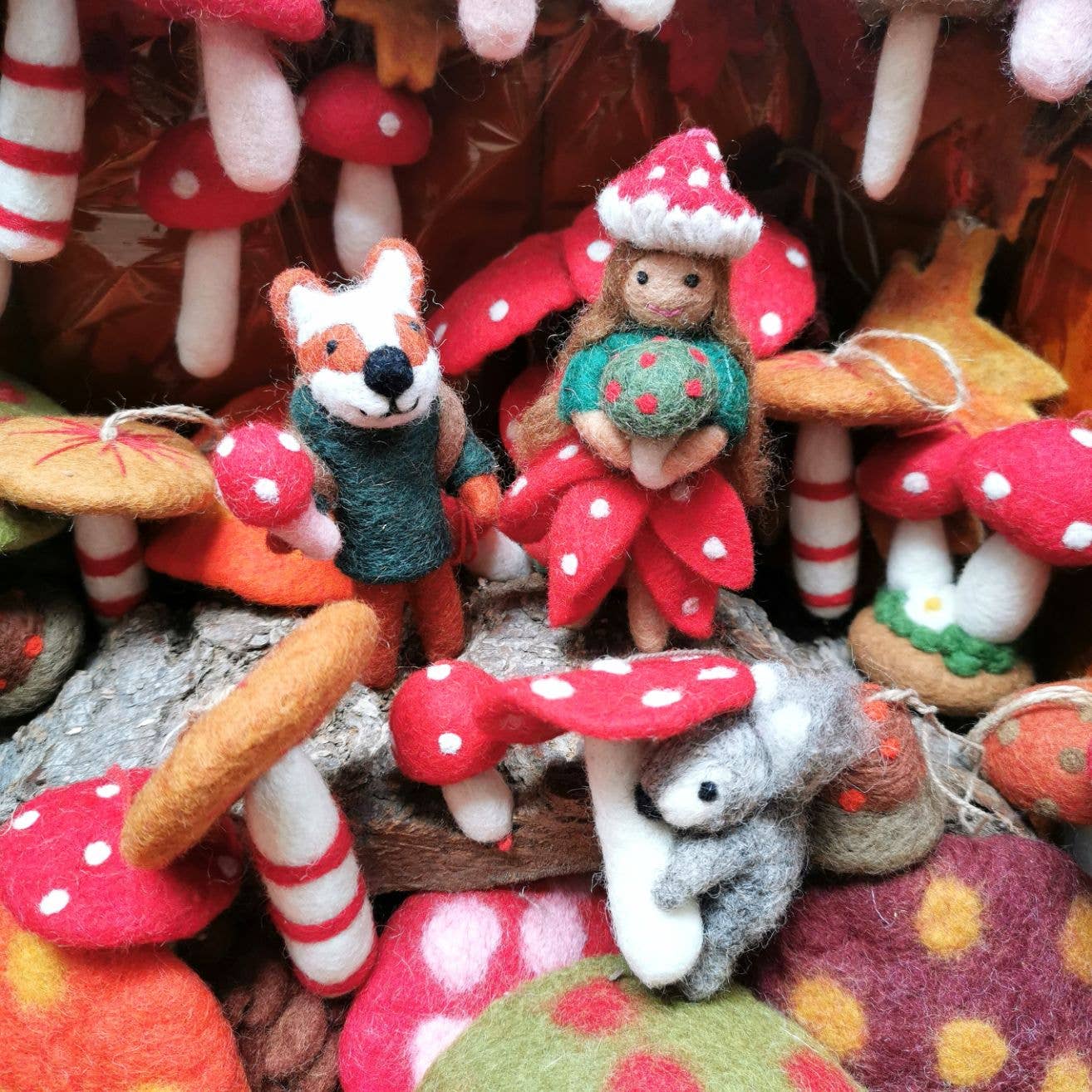 Handmade Felt Frankie Foraging Fox Decoration