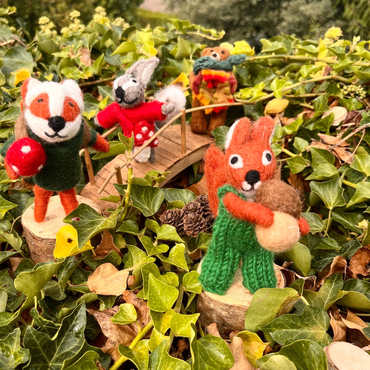 Handmade Felt Frankie Foraging Fox Decoration