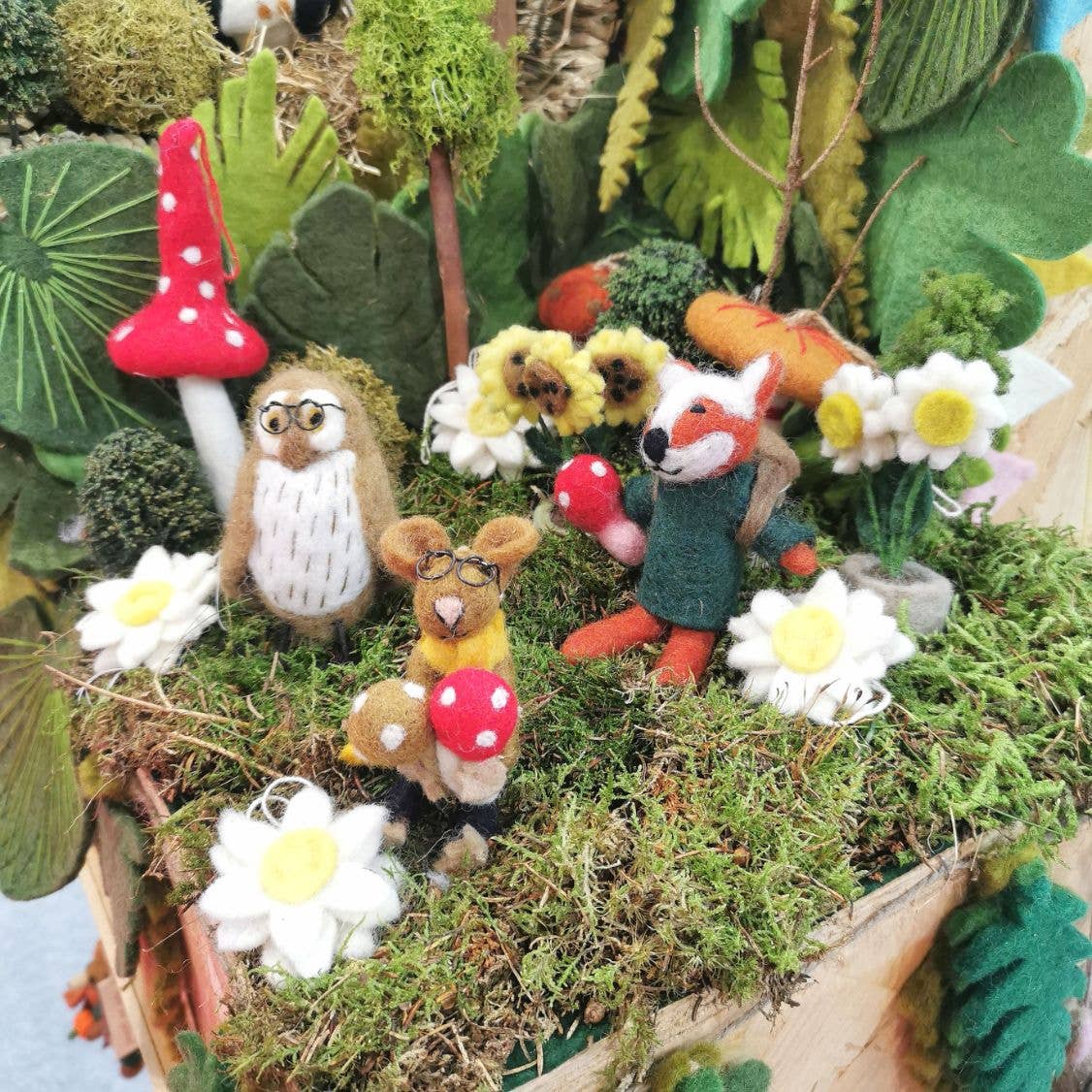 Handmade Felt Frankie Foraging Fox Decoration